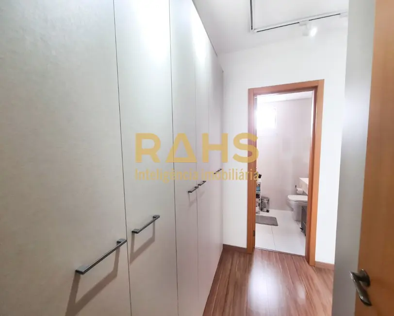 Foto 9 de Apartamento com 3 quartos à venda, 87m2 em Anita Garibaldi, Joinville - SC