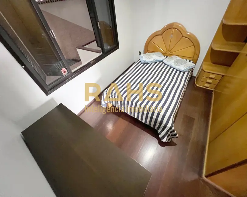 Foto 8 de Casa com 4 quartos à venda, 405m2 em Bom Retiro, Joinville - SC