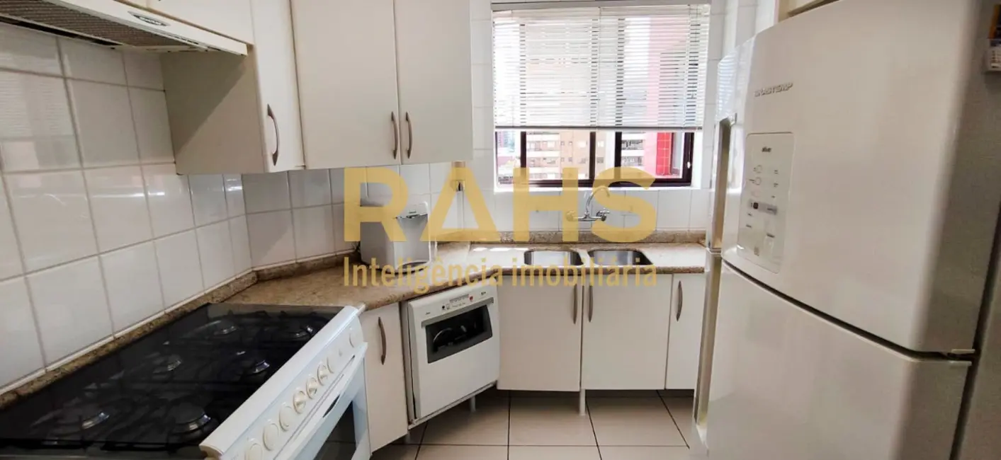 Foto 9 de Apartamento com 3 quartos à venda, 195m2 em Centro, Joinville - SC