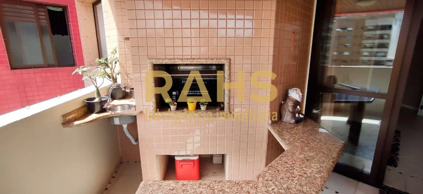 Foto 3 de Apartamento com 3 quartos à venda, 195m2 em Centro, Joinville - SC