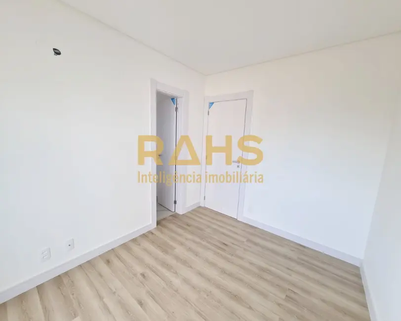 Foto 5 de Apartamento com 3 quartos à venda, 134m2 em América, Joinville - SC