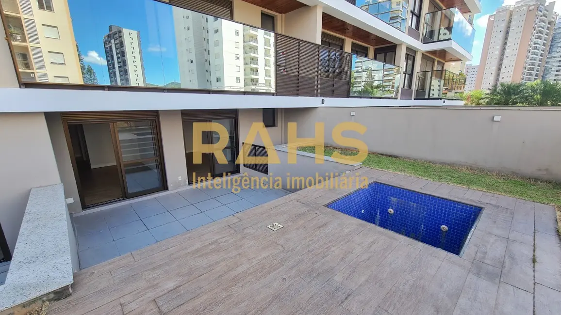 Foto 9 de Apartamento com 3 quartos à venda, 265m2 em Atiradores, Joinville - SC