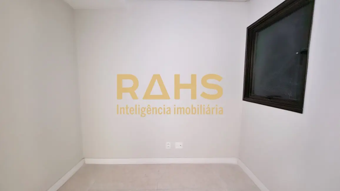 Foto 3 de Apartamento com 3 quartos à venda, 265m2 em Atiradores, Joinville - SC