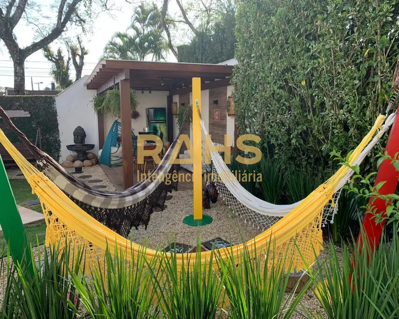 Casa de Condomínio com 4 quartos à venda, 426m2 em Saguaçu, Joinville - SC - imagem 8 Foto 8 de Casa de Condomínio com 4 quartos à venda, 426m2 em Saguaçu, Joinville - SC