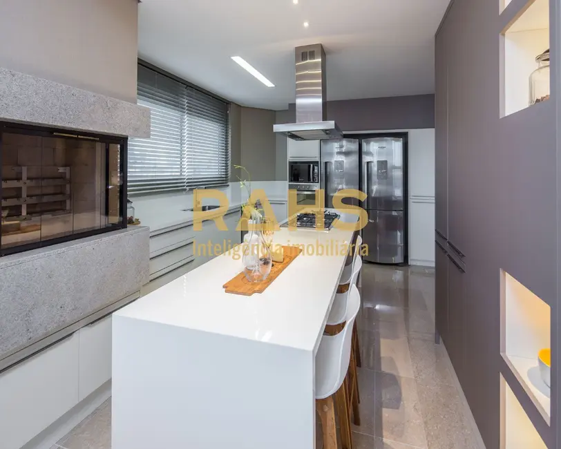 Apartamento com 4 quartos à venda, 215m2 em Itajai - SC - imagem 9 Foto 9 de Apartamento com 4 quartos à venda, 215m2 em Itajai - SC