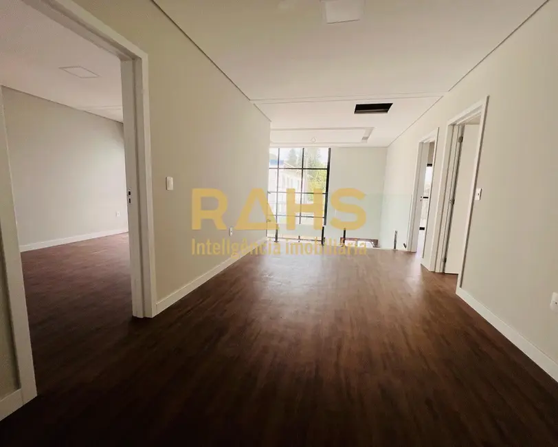 Casa com 3 quartos à venda, 150m2 em América, Joinville - SC - imagem 8 Foto 8 de Casa com 3 quartos à venda, 150m2 em América, Joinville - SC