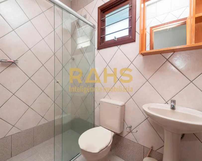 Casa com 4 quartos à venda, 224m2 em Bombinhas - SC - imagem 7 Foto 7 de Casa com 4 quartos à venda, 224m2 em Bombinhas - SC