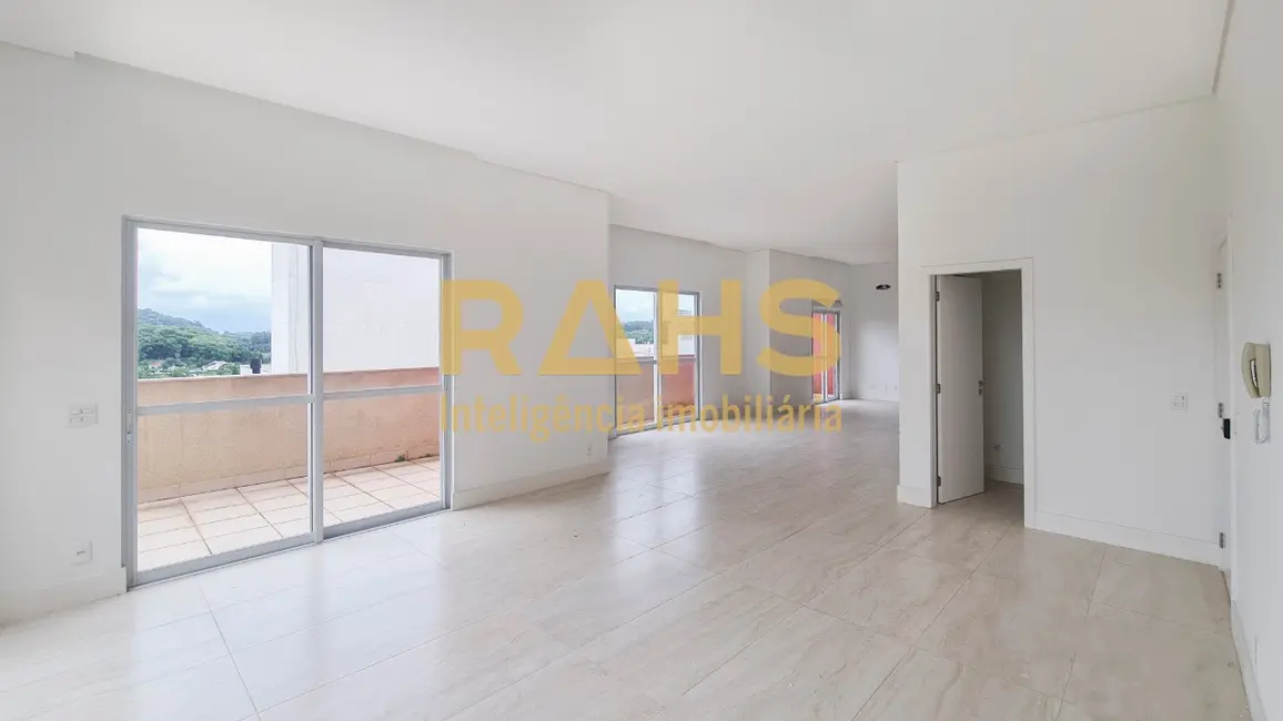 Foto 1 de Cobertura com 3 quartos à venda, 288m2 em Atiradores, Joinville - SC