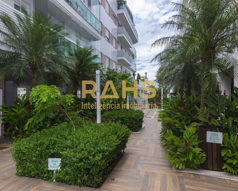 Foto 4 de Apartamento com 3 quartos à venda, 191m2 em Bombinhas - SC