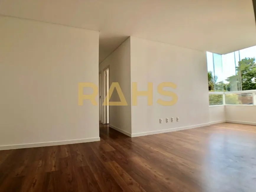 Foto 4 de Apartamento com 3 quartos à venda, 69m2 em Saguaçu, Joinville - SC