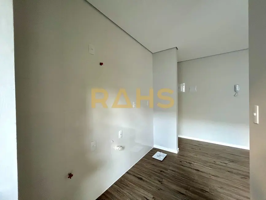 Foto 9 de Apartamento com 2 quartos à venda, 63m2 em Costa e Silva, Joinville - SC