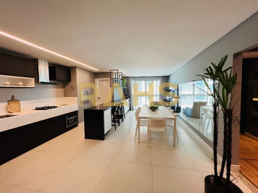 Foto 5 de Apartamento com 3 quartos à venda, 128m2 em Centro, Balneario Picarras - SC