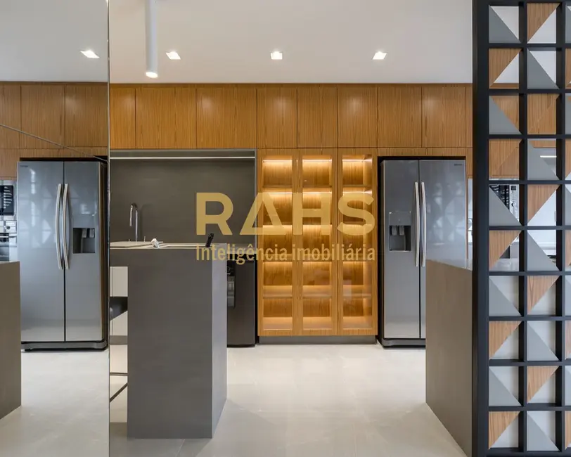 Foto 3 de Cobertura com 4 quartos à venda, 310m2 em Centro, Balneario Camboriu - SC