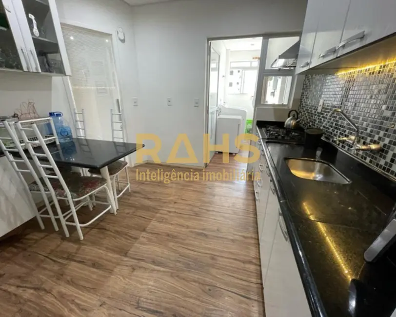 Foto 6 de Cobertura com 3 quartos à venda, 261m2 em Centro, Joinville - SC