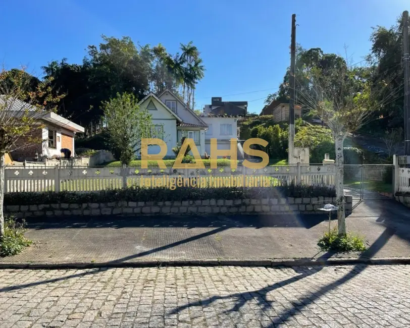 Foto 3 de Terreno / Lote à venda em América, Joinville - SC