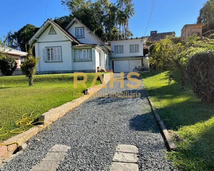 Foto 4 de Terreno / Lote à venda em América, Joinville - SC