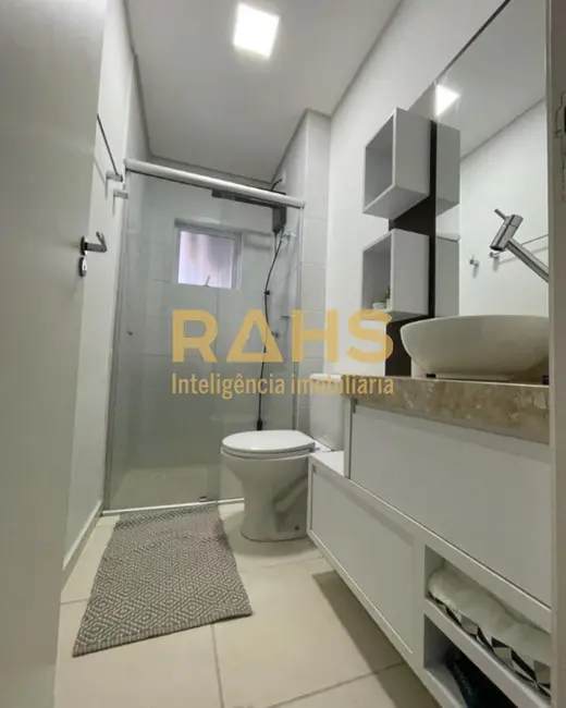 Foto 9 de Apartamento com 2 quartos à venda, 82m2 em Costa e Silva, Joinville - SC