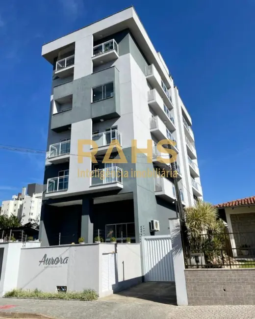 Foto 3 de Apartamento com 2 quartos à venda, 82m2 em Costa e Silva, Joinville - SC