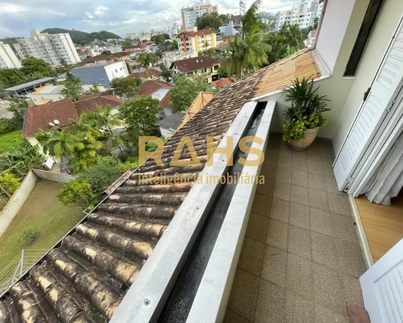 Foto 7 de Casa com 3 quartos à venda, 255m2 em Saguaçu, Joinville - SC