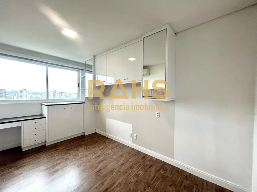 Foto 5 de Apartamento com 3 quartos à venda, 80m2 em Atiradores, Joinville - SC