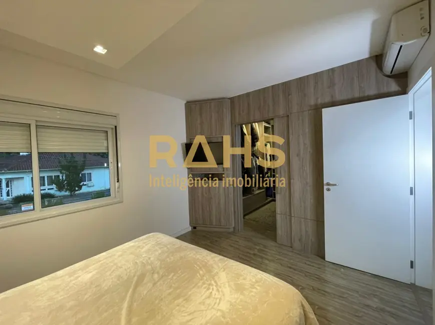 Foto 4 de Casa com 4 quartos à venda, 159m2 em Glória, Joinville - SC