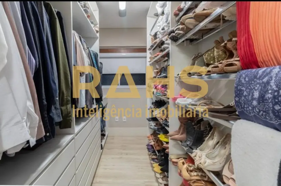 Foto 6 de Cobertura com 4 quartos à venda, 261m2 em Centro, Joinville - SC