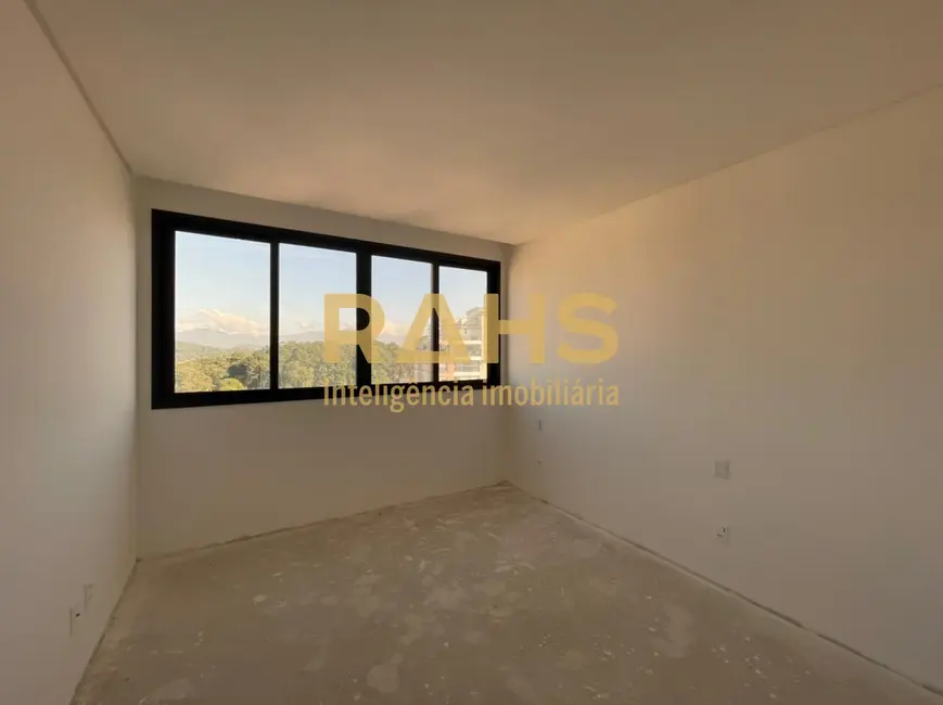 Apartamento com 3 quartos à venda, 278m2 em América, Joinville - SC - imagem 5 Foto 5 de Apartamento com 3 quartos à venda, 278m2 em América, Joinville - SC