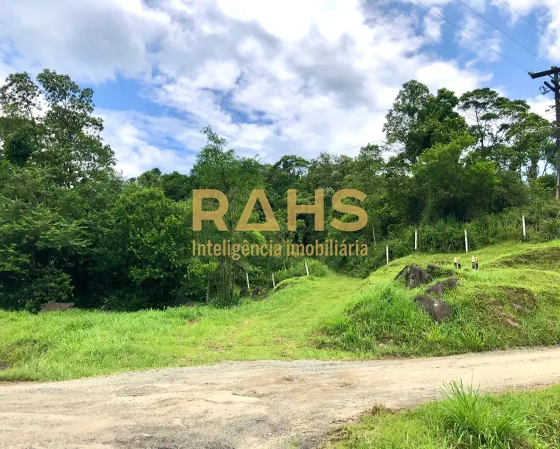 Foto 1 de Terreno / Lote à venda em Rio Bonito (Pirabeiraba), Joinville - SC