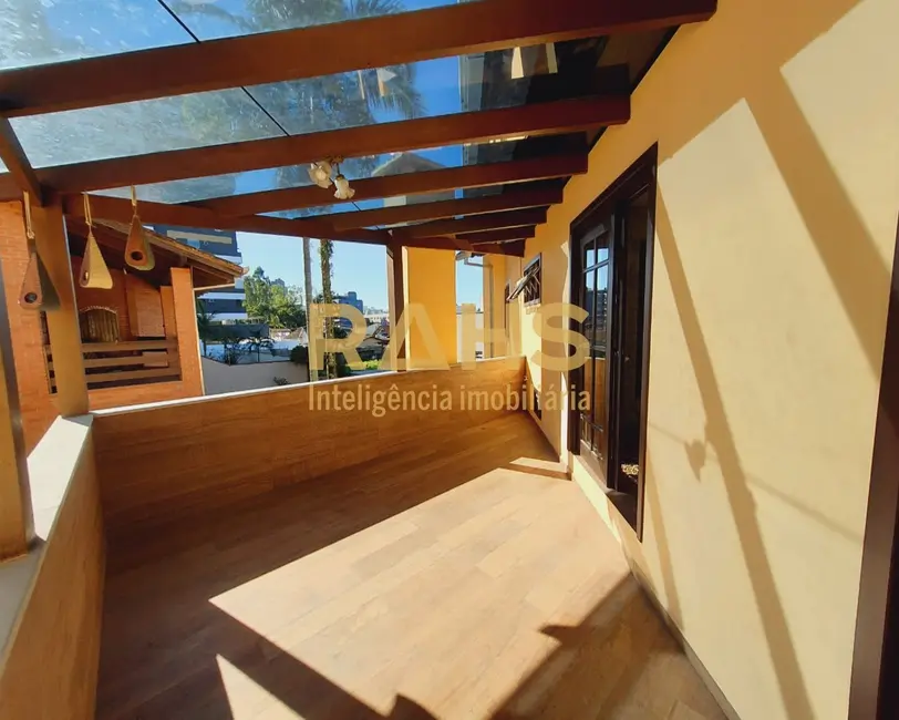 Foto 7 de Casa com 4 quartos à venda, 420m2 em Anita Garibaldi, Joinville - SC