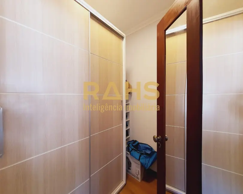 Foto 9 de Casa com 4 quartos à venda, 420m2 em Anita Garibaldi, Joinville - SC