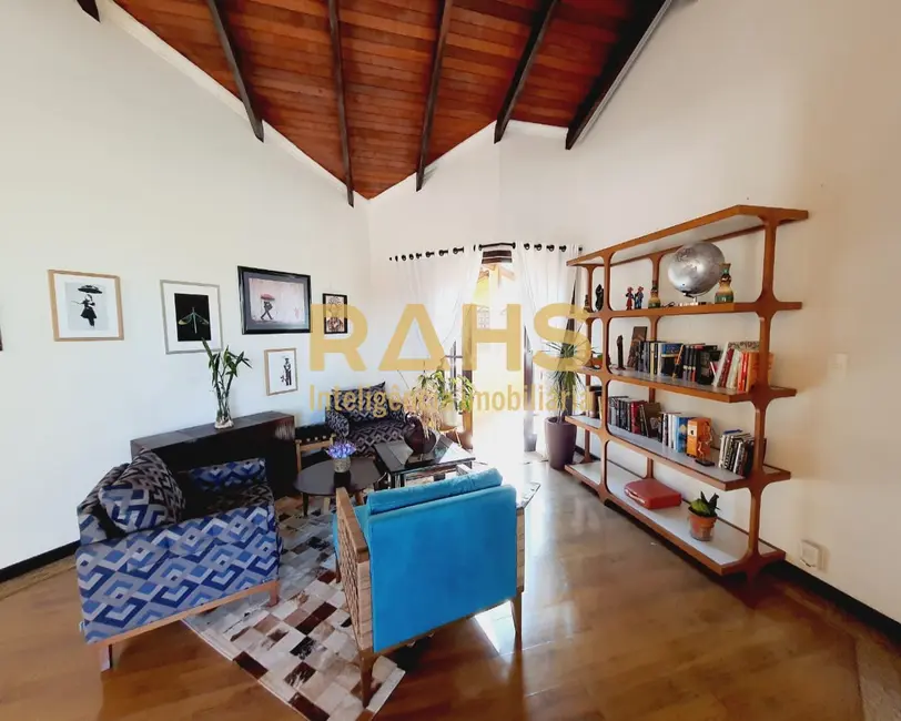 Foto 6 de Casa com 4 quartos à venda, 420m2 em Anita Garibaldi, Joinville - SC