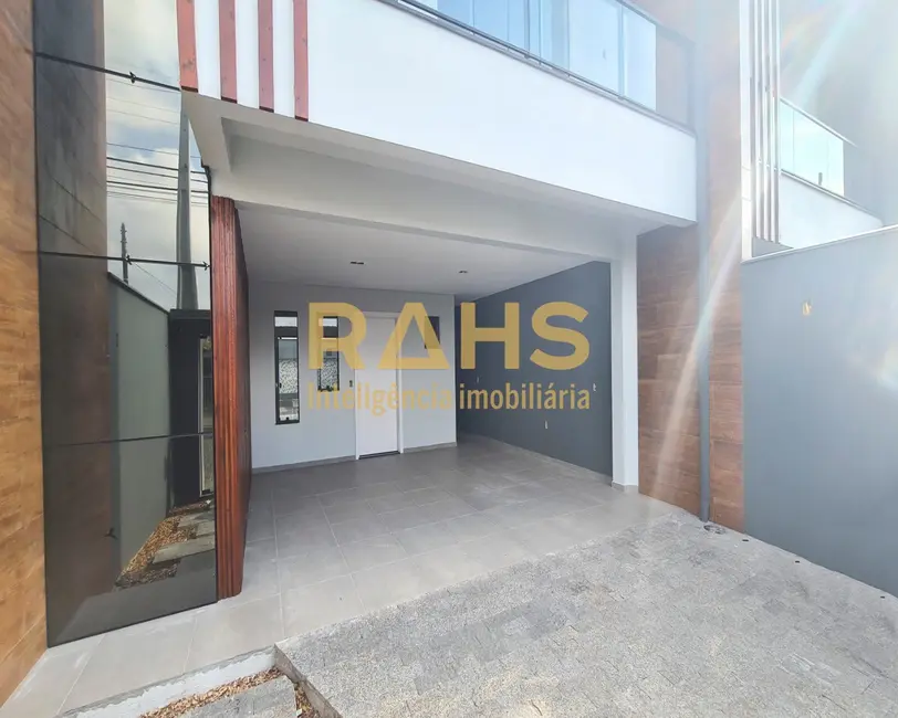 Foto 1 de Casa com 3 quartos à venda, 195m2 em Floresta, Joinville - SC