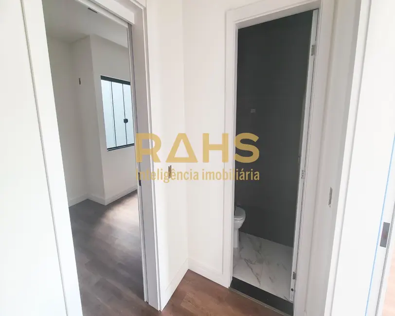 Foto 5 de Casa com 3 quartos à venda, 195m2 em Floresta, Joinville - SC