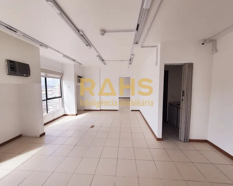 Sala Comercial à venda, 74m2 em Centro, Joinville - SC - imagem 4 Foto 4 de Sala Comercial à venda, 74m2 em Centro, Joinville - SC
