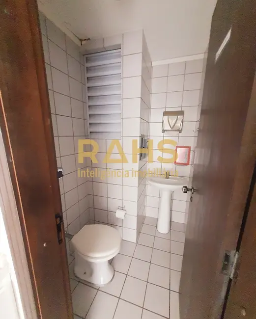 Sala Comercial à venda, 74m2 em Centro, Joinville - SC - imagem 8 Foto 8 de Sala Comercial à venda, 74m2 em Centro, Joinville - SC