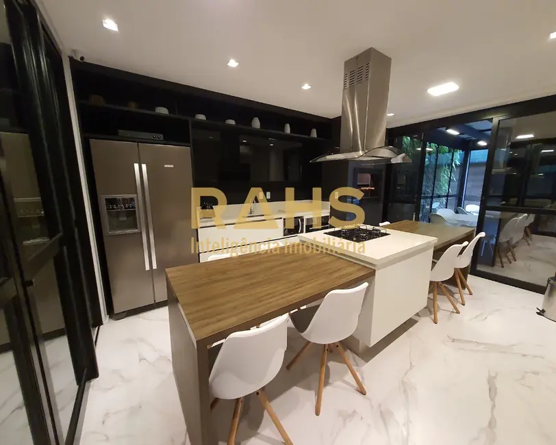 Foto 9 de Cobertura com 4 quartos à venda, 367m2 em Glória, Joinville - SC