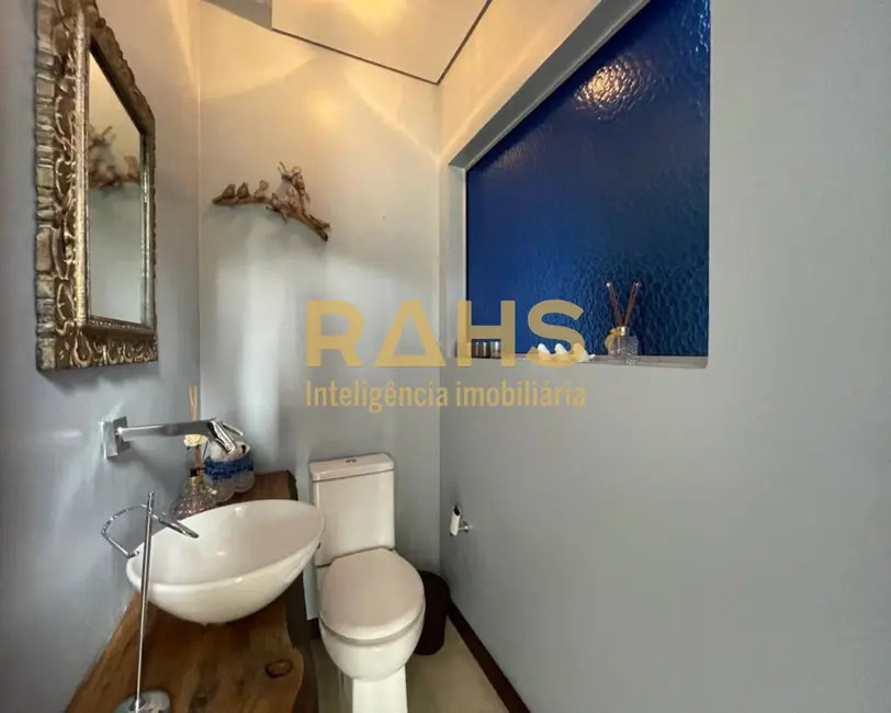 Foto 4 de Casa com 3 quartos à venda em São Marcos, Joinville - SC