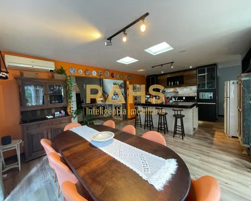 Foto 7 de Casa com 3 quartos à venda em São Marcos, Joinville - SC