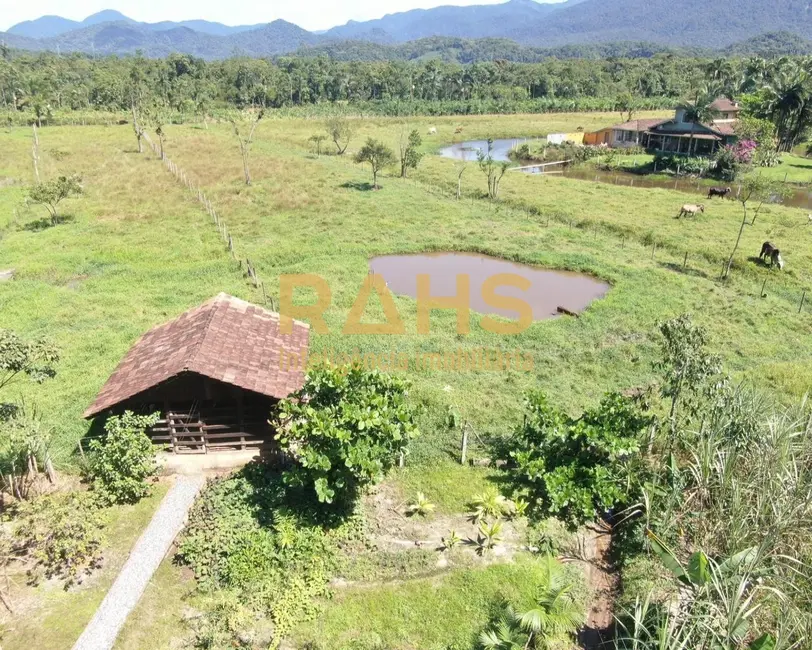 Chácara com 2 quartos à venda em Garuva - SC - imagem 3 Foto 3 de Chácara com 2 quartos à venda em Garuva - SC