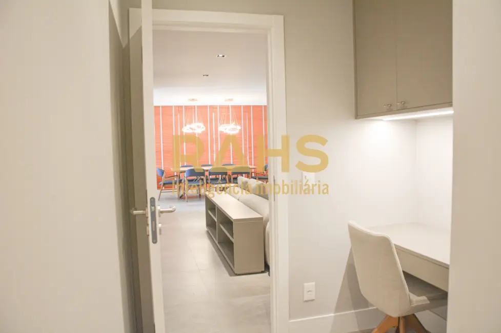 Apartamento com 3 quartos à venda, 161m2 em América, Joinville - SC - imagem 4 Foto 4 de Apartamento com 3 quartos à venda, 161m2 em América, Joinville - SC