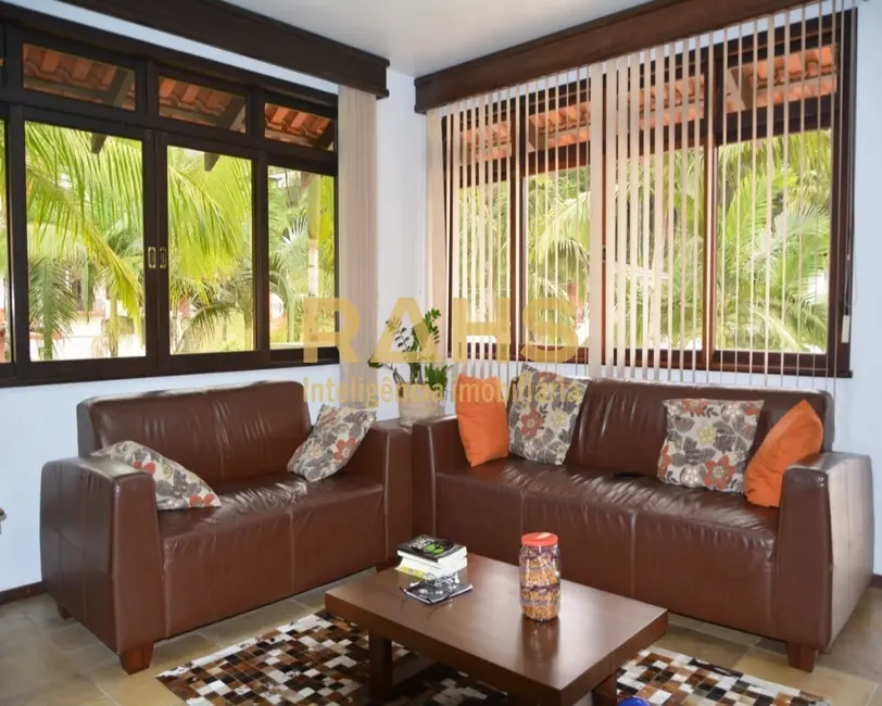 Foto 7 de Casa de Condomínio com 4 quartos à venda, 460m2 em Saguaçu, Joinville - SC