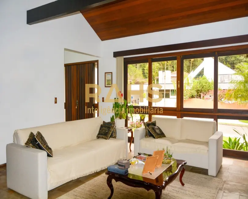 Foto 4 de Casa de Condomínio com 4 quartos à venda, 460m2 em Saguaçu, Joinville - SC