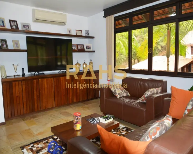 Foto 6 de Casa de Condomínio com 4 quartos à venda, 460m2 em Saguaçu, Joinville - SC