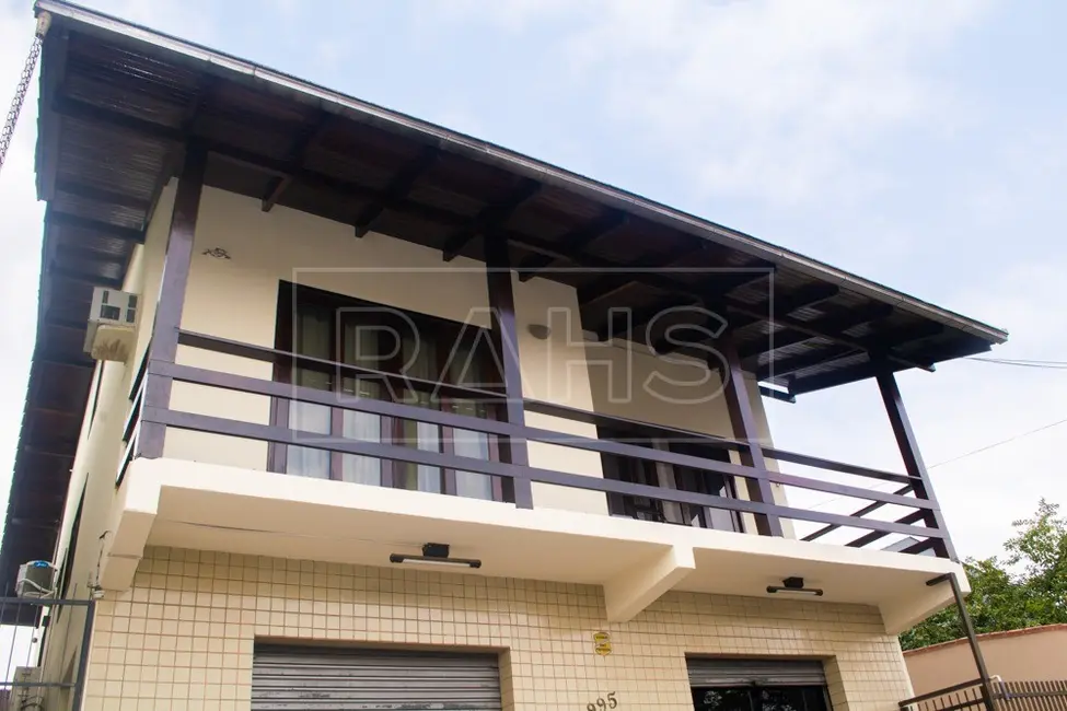 Foto 4 de Casa com 5 quartos à venda, 360m2 em Nova Brasília, Joinville - SC