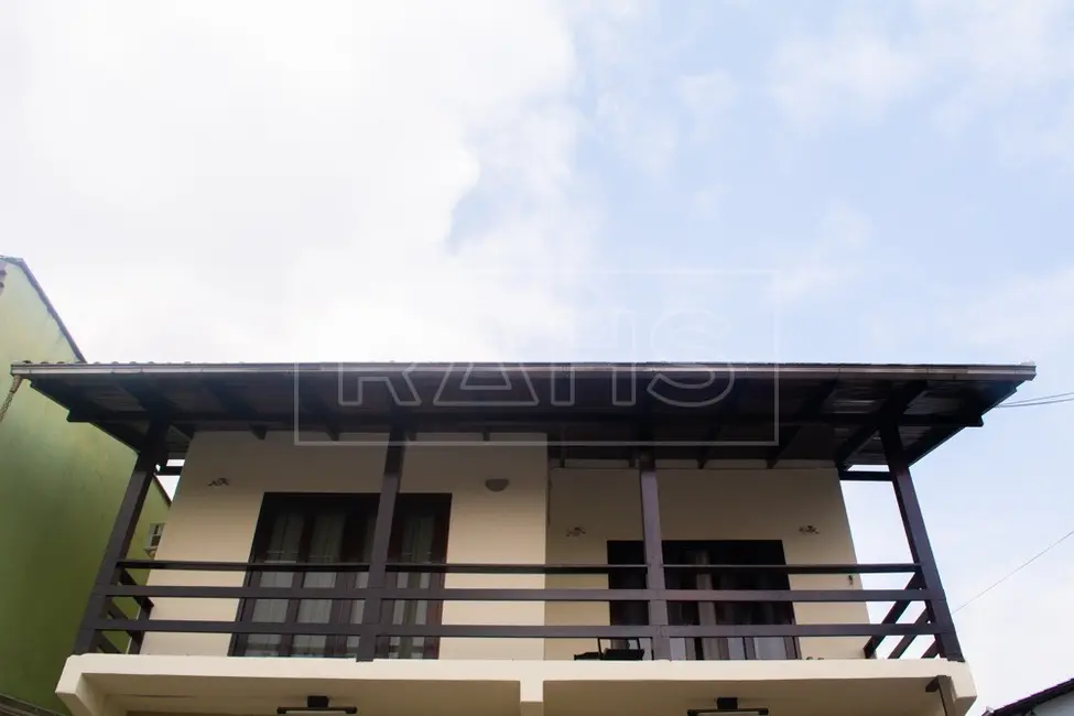 Foto 5 de Casa com 5 quartos à venda, 360m2 em Nova Brasília, Joinville - SC