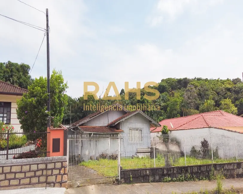 Foto 10 de Terreno / Lote à venda em Floresta, Joinville - SC