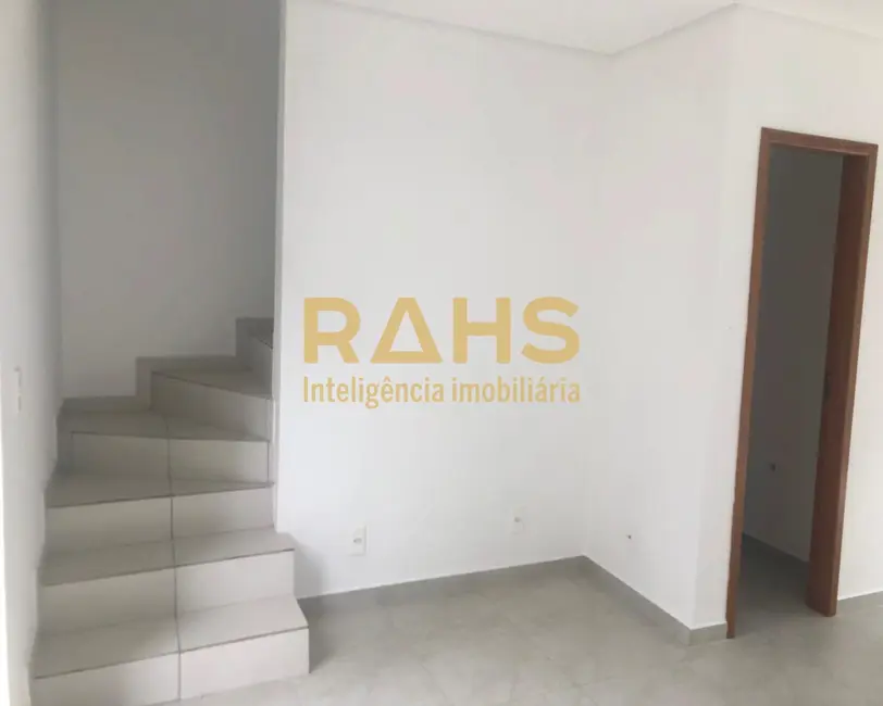 Foto 3 de Casa com 3 quartos à venda, 84m2 em Vila Nova, Joinville - SC