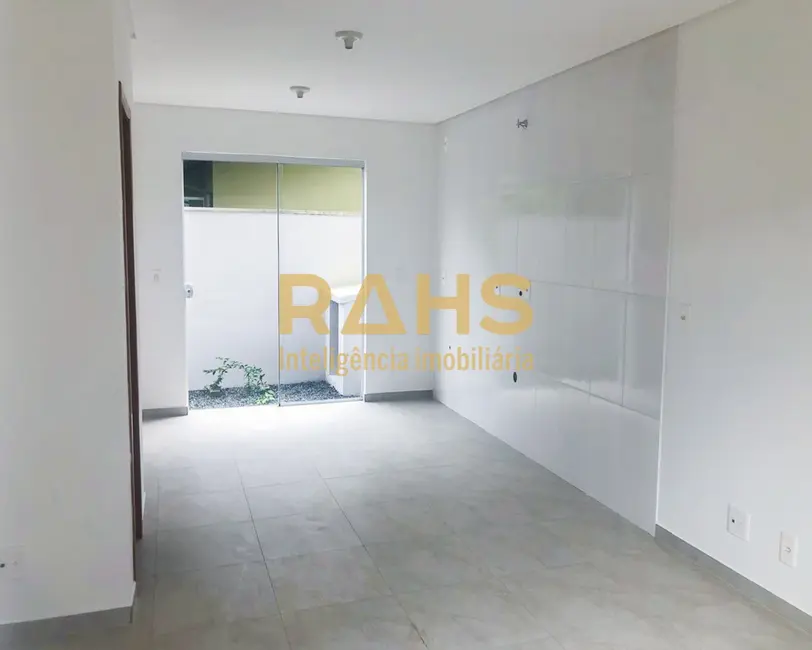 Foto 4 de Casa com 3 quartos à venda, 84m2 em Vila Nova, Joinville - SC