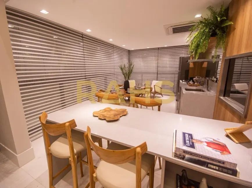 Foto 3 de Apartamento com 4 quartos à venda, 278m2 em América, Joinville - SC