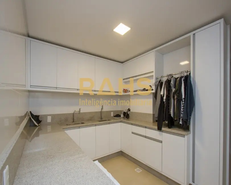 Foto 9 de Apartamento com 4 quartos à venda, 446m2 em Glória, Joinville - SC